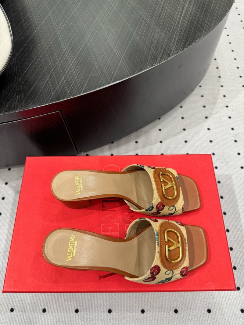 Va1e*ntin0 heeled shoes